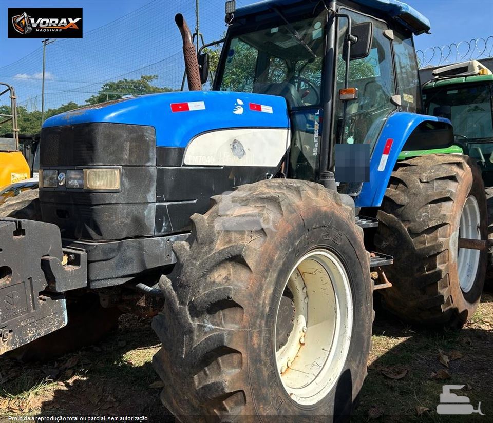 Trator Agrícola New Holland TM7040
