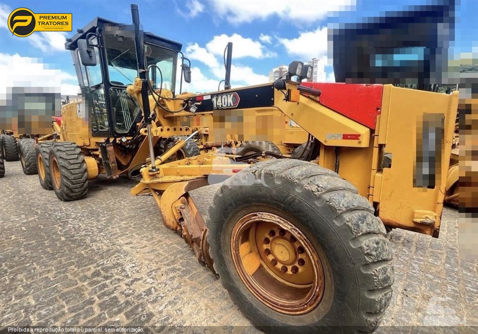 Motoniveladora Caterpillar 140K