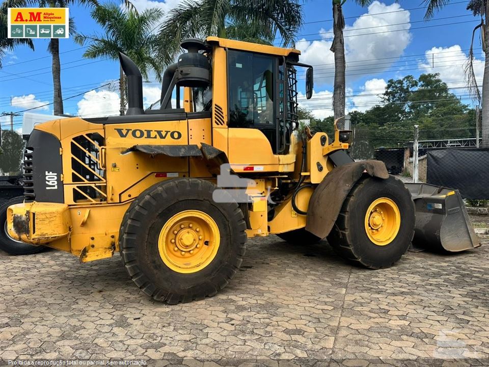 Pá Carregadeira Volvo L60F