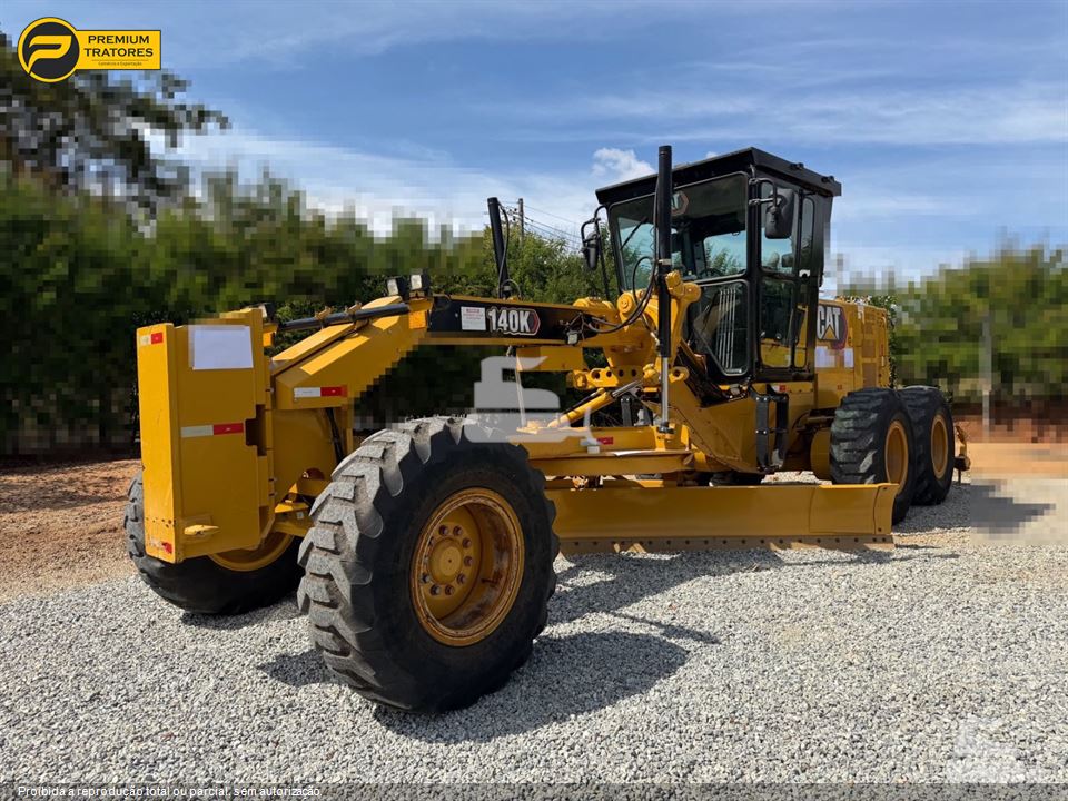 Motoniveladora Caterpillar 140K