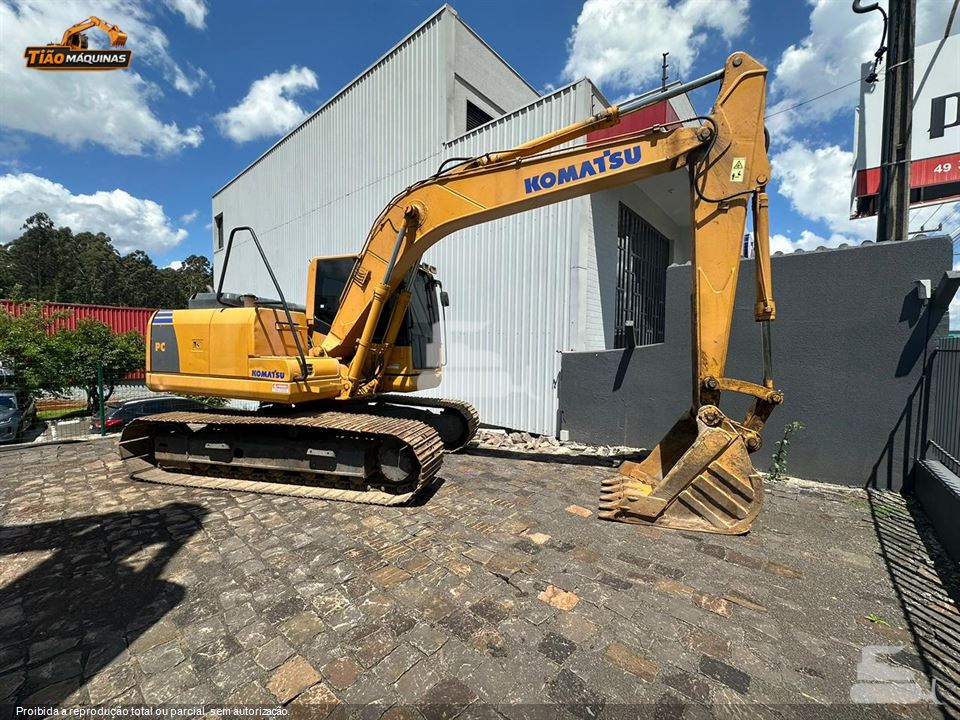 Escavadeira Komatsu PC130