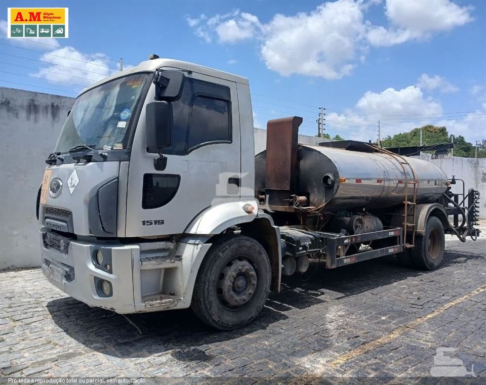 Caminhão Ford CARGO 1519 B 3p (diesel)