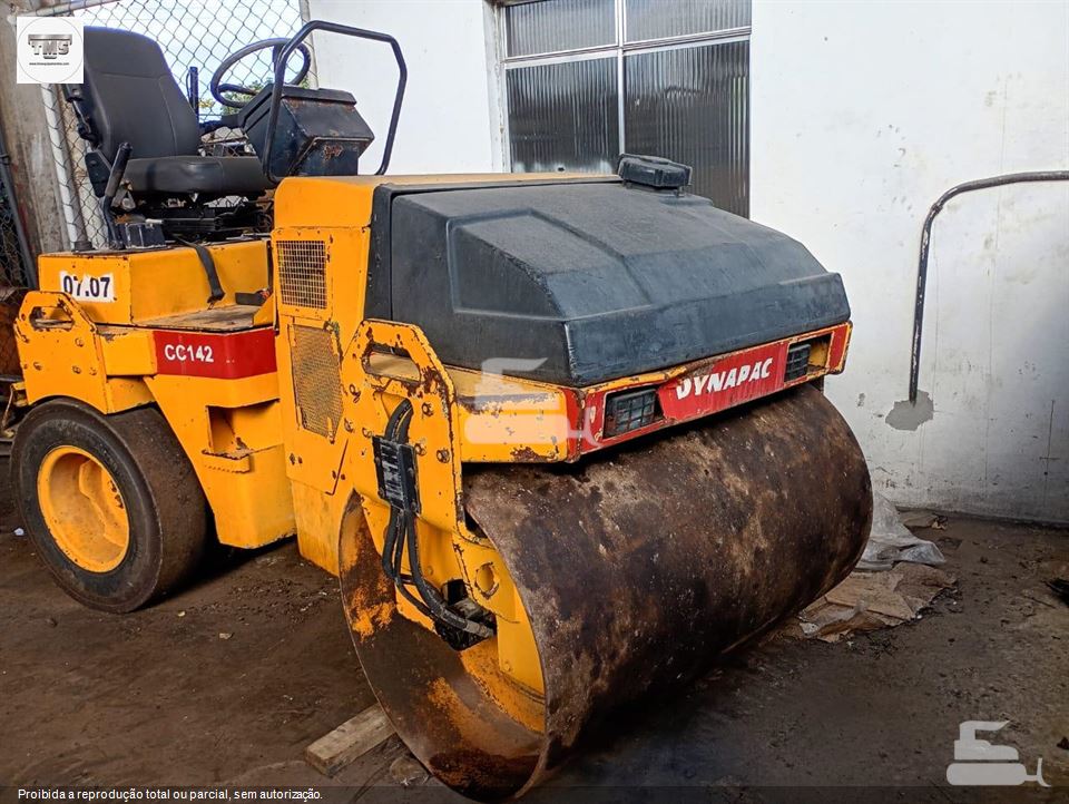 Rolo Compactador Dynapac CC142