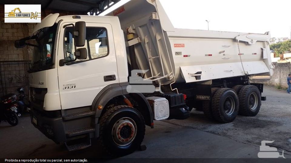 Caminhão Mercedes-Benz Axor 3131 6x4 2p (diesel)(E5)