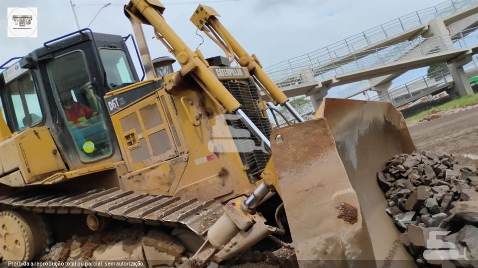 Trator de Esteira Caterpillar D6T XL