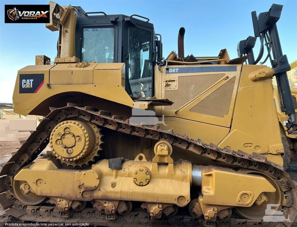 Trator de Esteira Caterpillar D8T