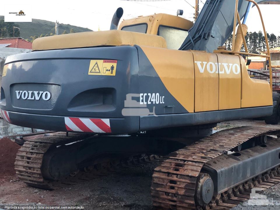 Escavadeira Volvo EC240BLC
