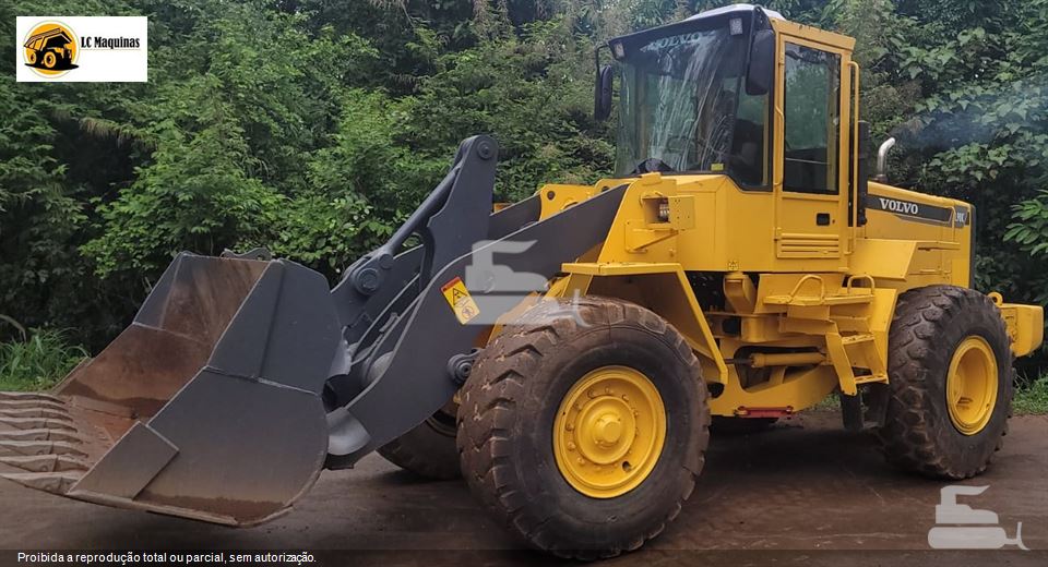 Pá Carregadeira Volvo L90C