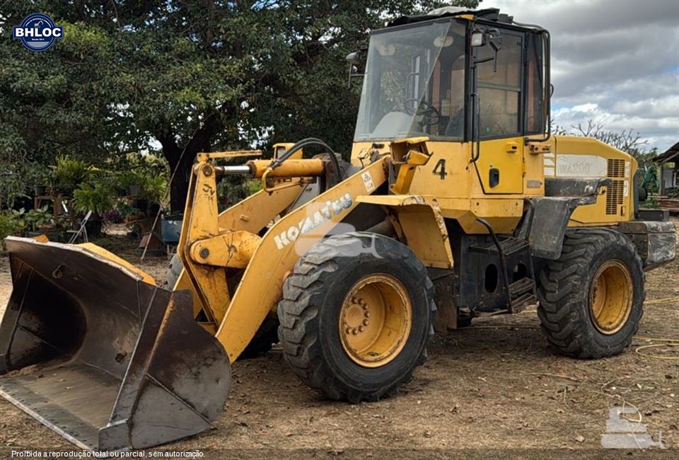 Pá Carregadeira Komatsu WA200
