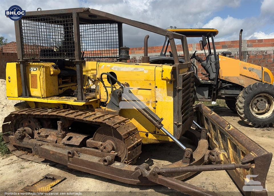 Trator de Esteira New Holland 7D