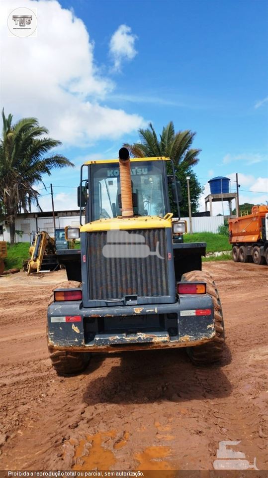 Pá Carregadeira Komatsu WA200