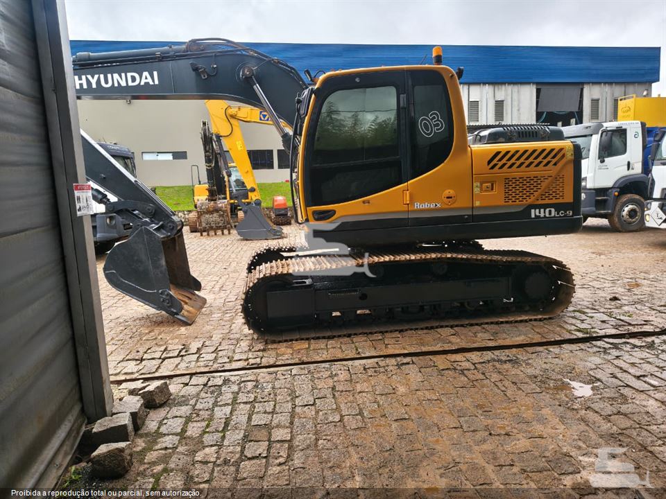 Escavadeira Hyundai R140LC-9