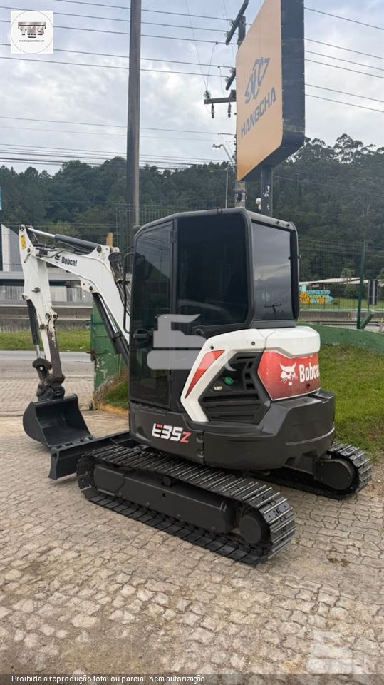 Mini-Escavadeira Bobcat E35z