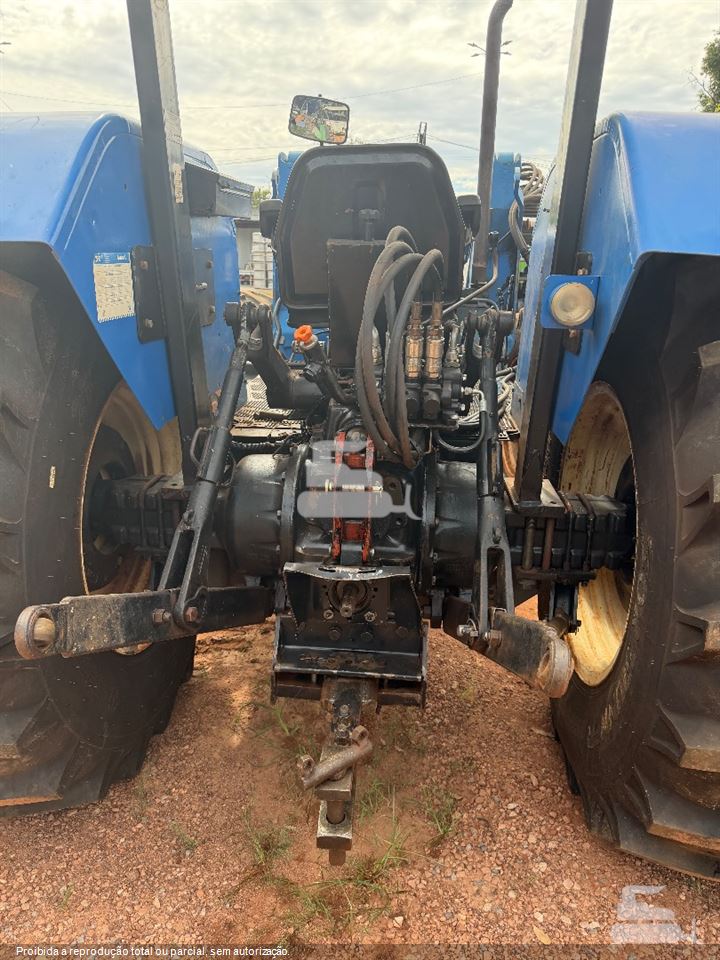 Trator Agrícola New Holland 7630
