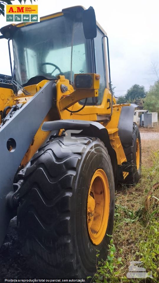 Pá Carregadeira Volvo L90F
