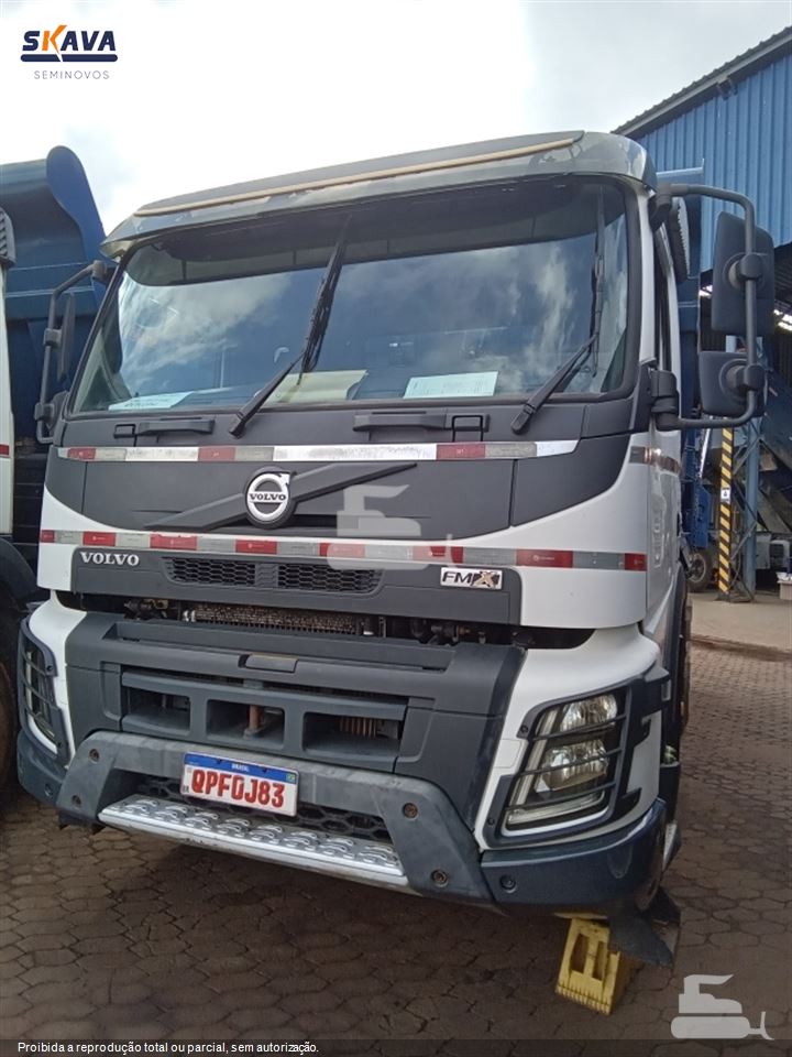 Caminhão Volvo FMX 460 6x4 2p (Diesel) (E5)