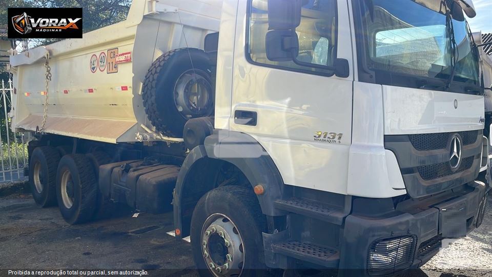 Caminhão Mercedes-Benz Axor 3131 6x4 2p (diesel)(E5)