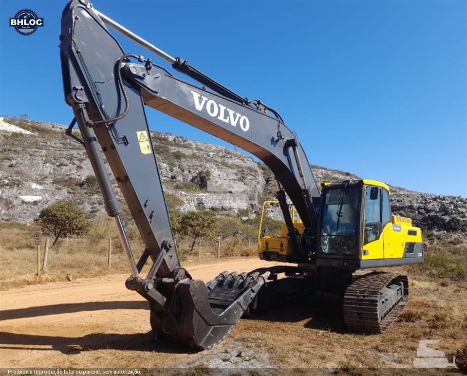 Escavadeira Volvo EC250DL