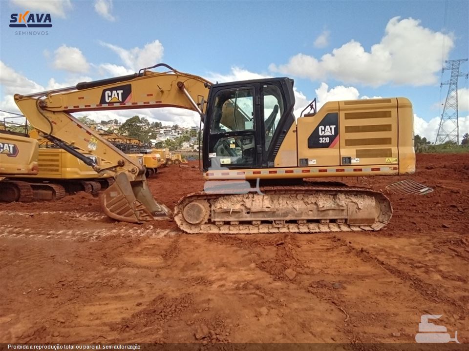Escavadeira Caterpillar 320GC