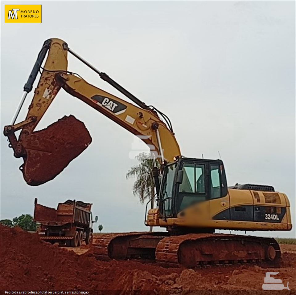 Escavadeira Caterpillar 324DL