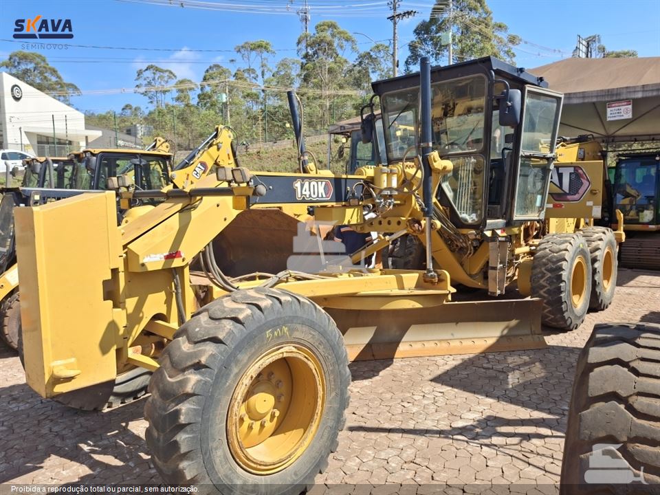 Motoniveladora Caterpillar 140K