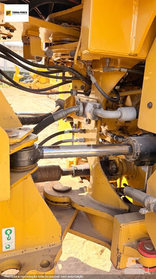 Pá Carregadeira Caterpillar 950L