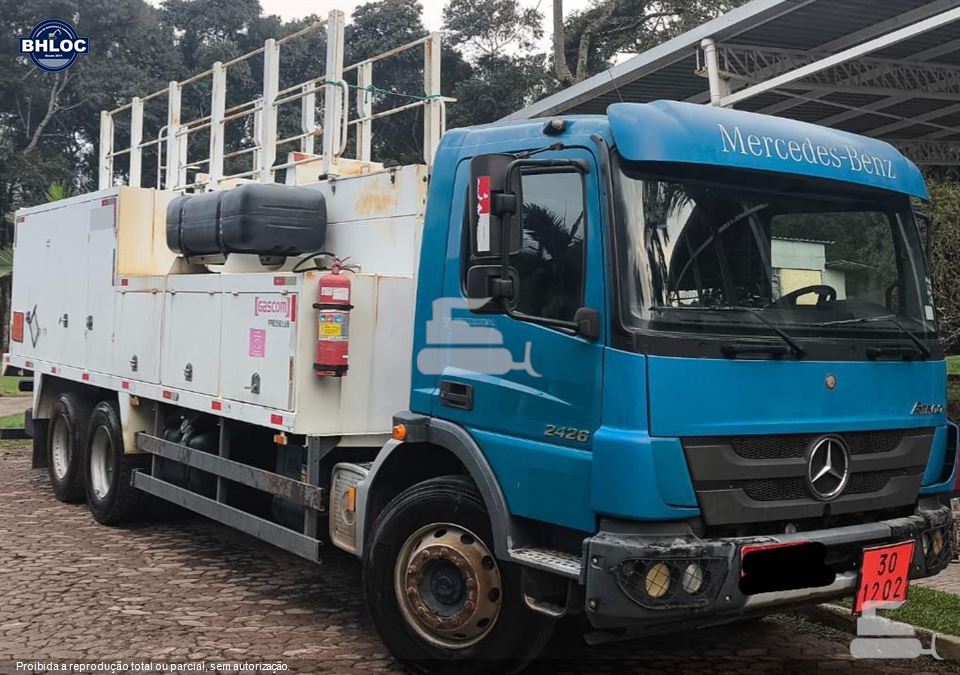 Caminhão Mercedes-Benz Atego 2426 6x2 2p (Diesel) (E5)