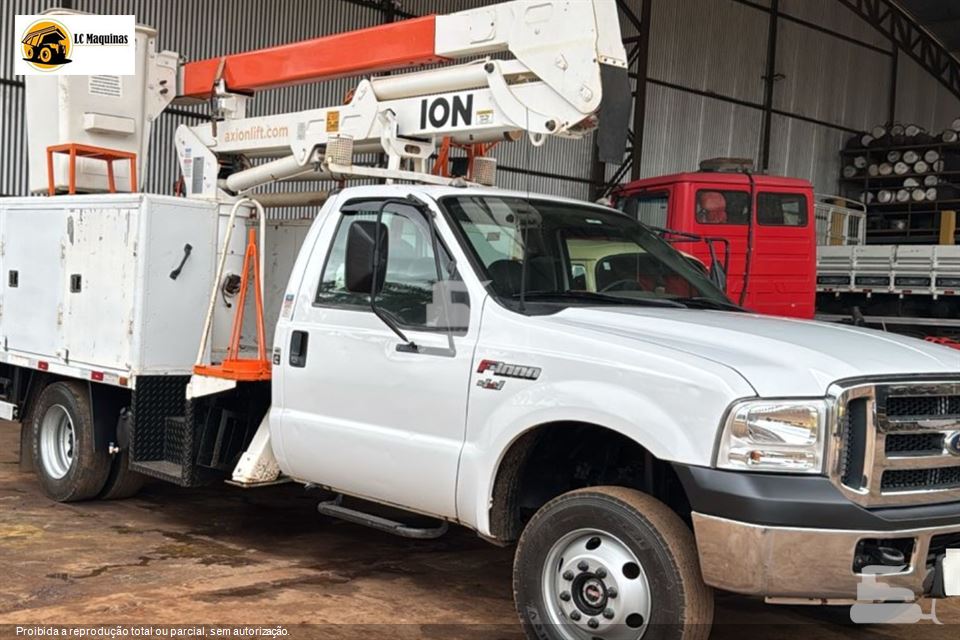 Caminhão Ford F-4000 4x4 2p (Diesel)(E5)