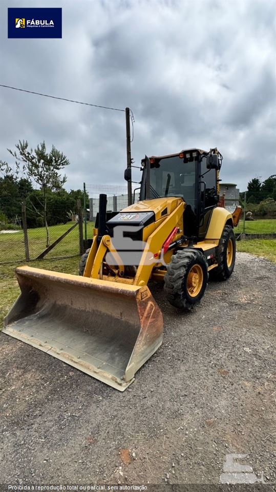 Retro Escavadeira Caterpillar 416F2