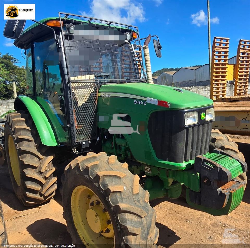 Trator Agrícola John Deere 5090E