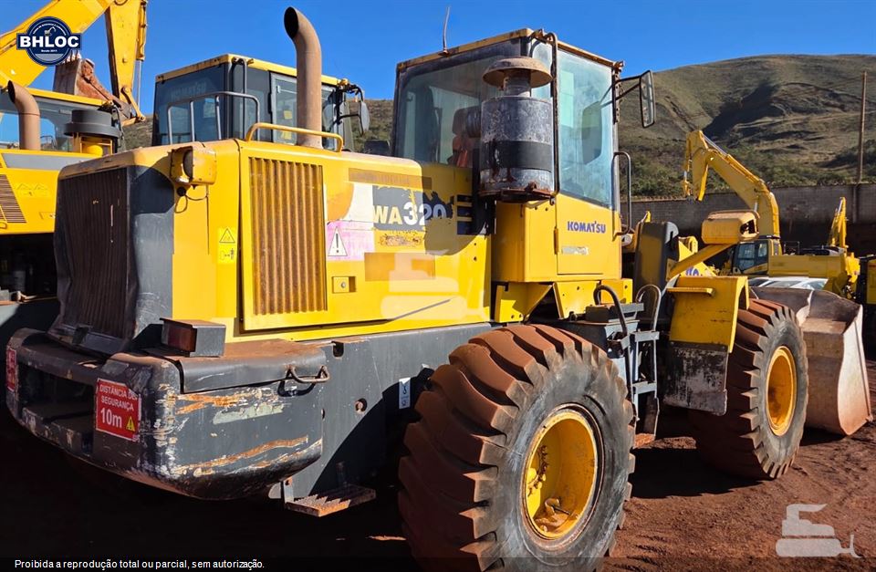 Pá Carregadeira Komatsu WA320