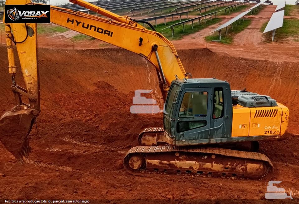 Escavadeira Hyundai R210LC-7