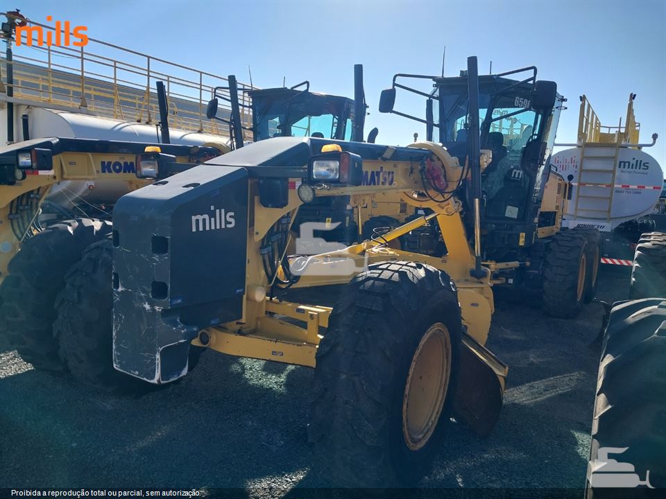 Motoniveladora Komatsu GD655-5