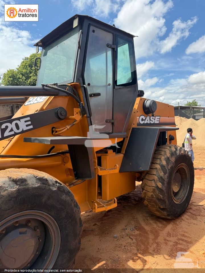 Pá Carregadeira Case W20E