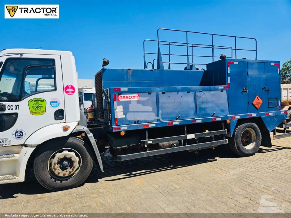 Caminhão Ford CARGO 1717 3-Eixos 2p (Diesel)