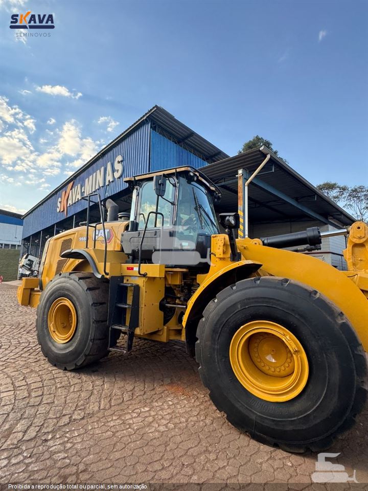 Pá Carregadeira Caterpillar 966L
