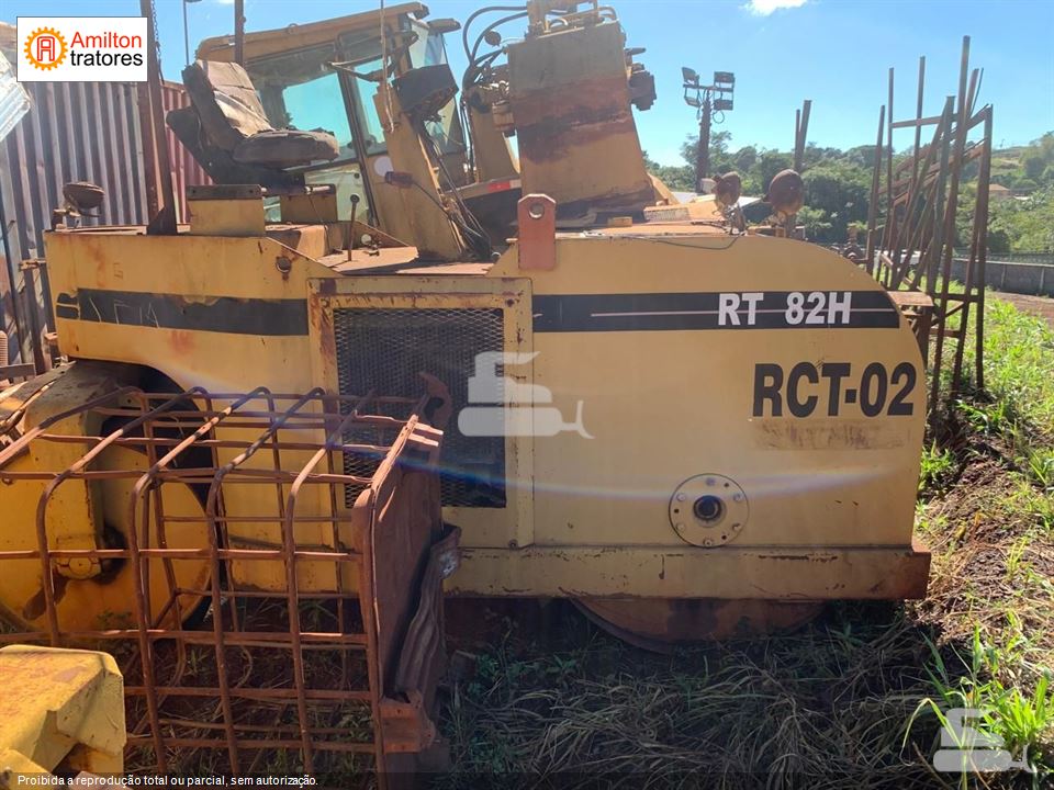 Rolo Compactador Muller RT82H