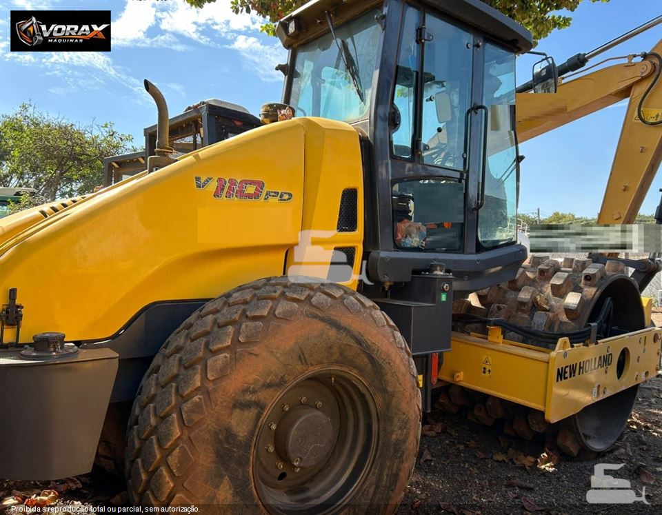 Rolo Compactador New Holland V110PD