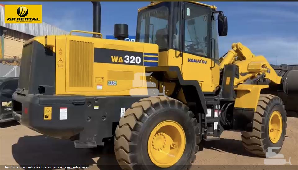 Pá Carregadeira Komatsu WA320