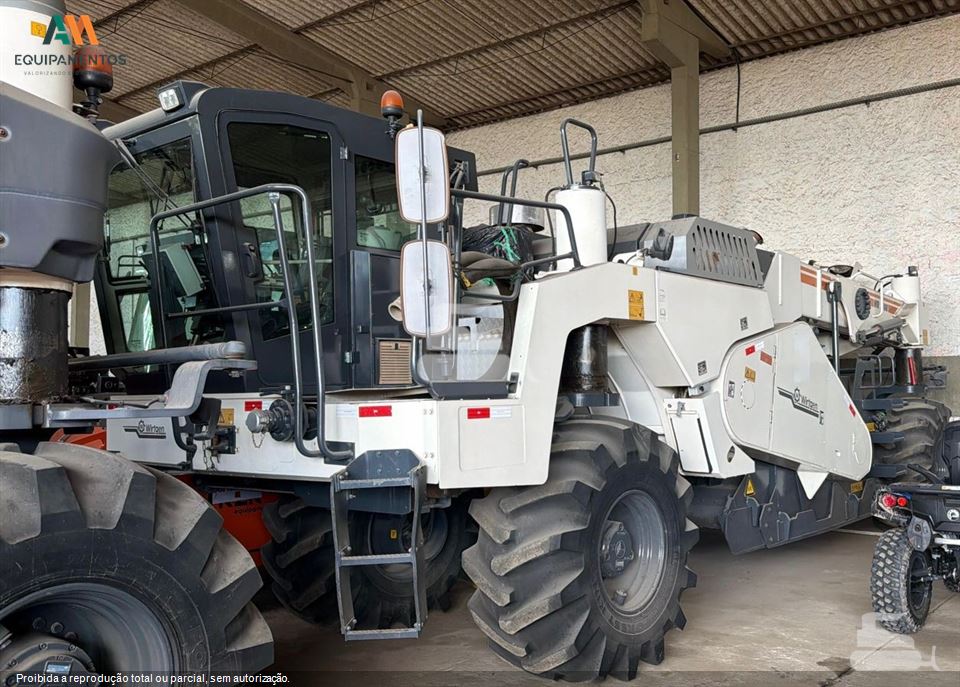 Recuperadora de Pavimentos wirtgen WR 2400