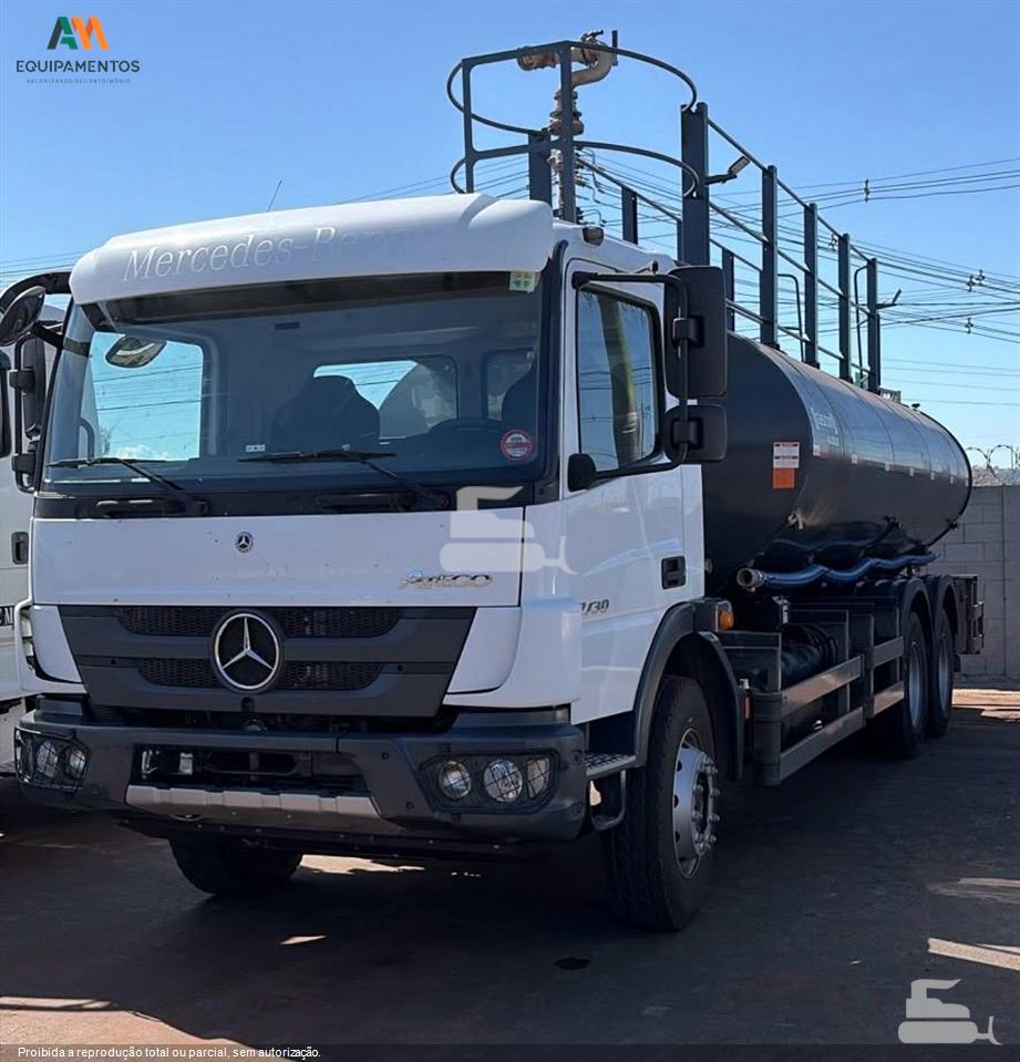 Caminhão Mercedes-Benz Atego 2730 6x4 2p (Diesel)(E5)