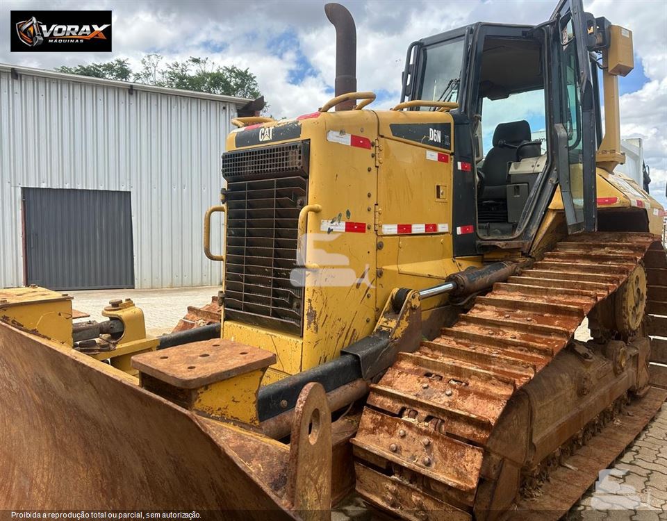 Trator de Esteira Caterpillar D6N XL