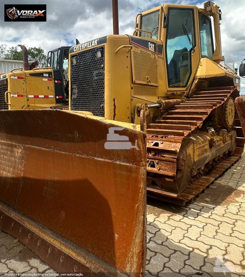 Trator de Esteira Caterpillar D6N