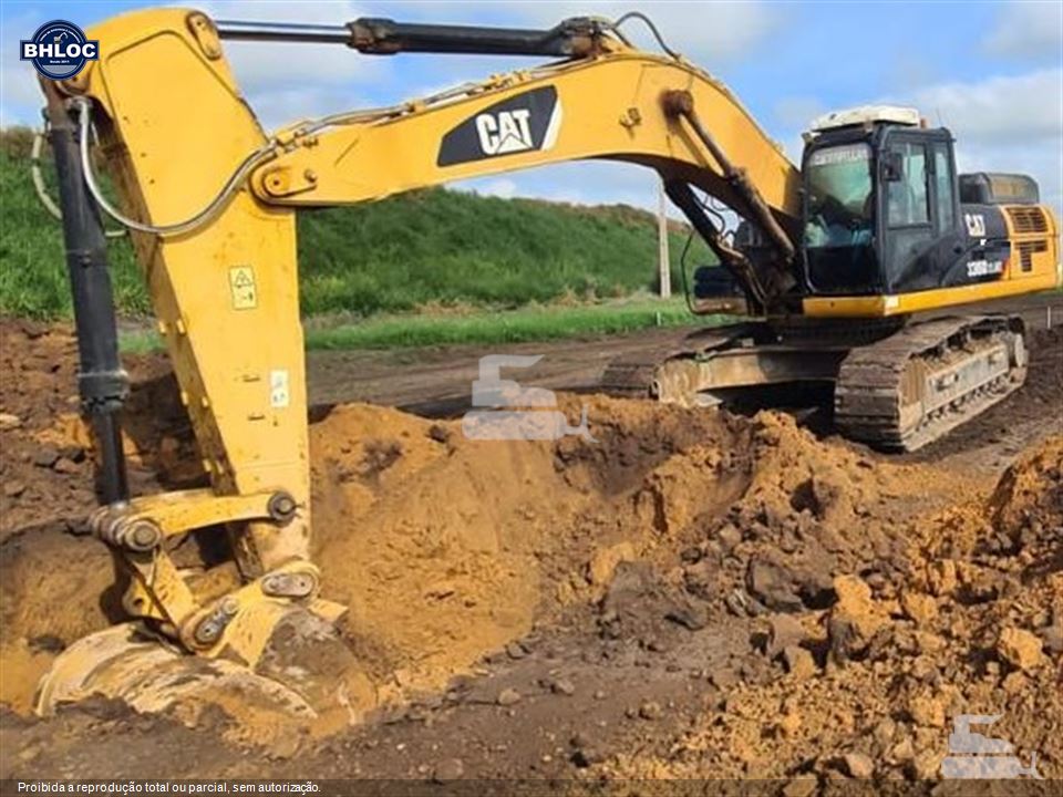 Escavadeira Caterpillar 336D2L ME