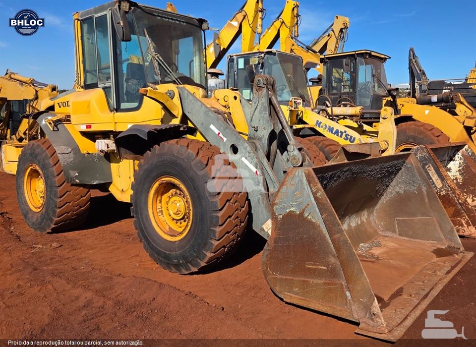 Pá Carregadeira Volvo L90F