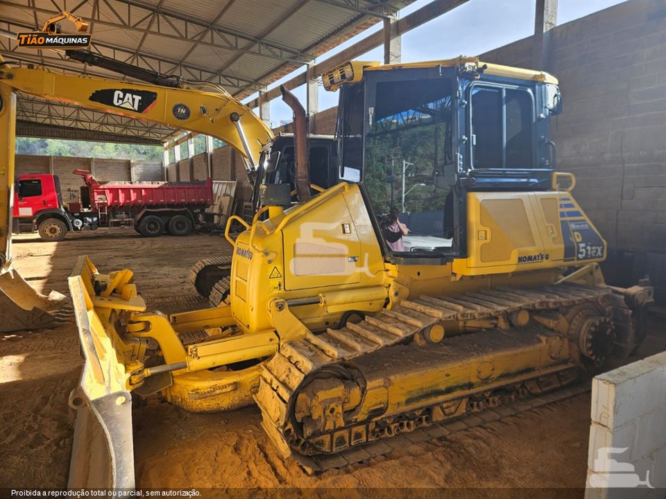 Trator de Esteira Komatsu D51-EX