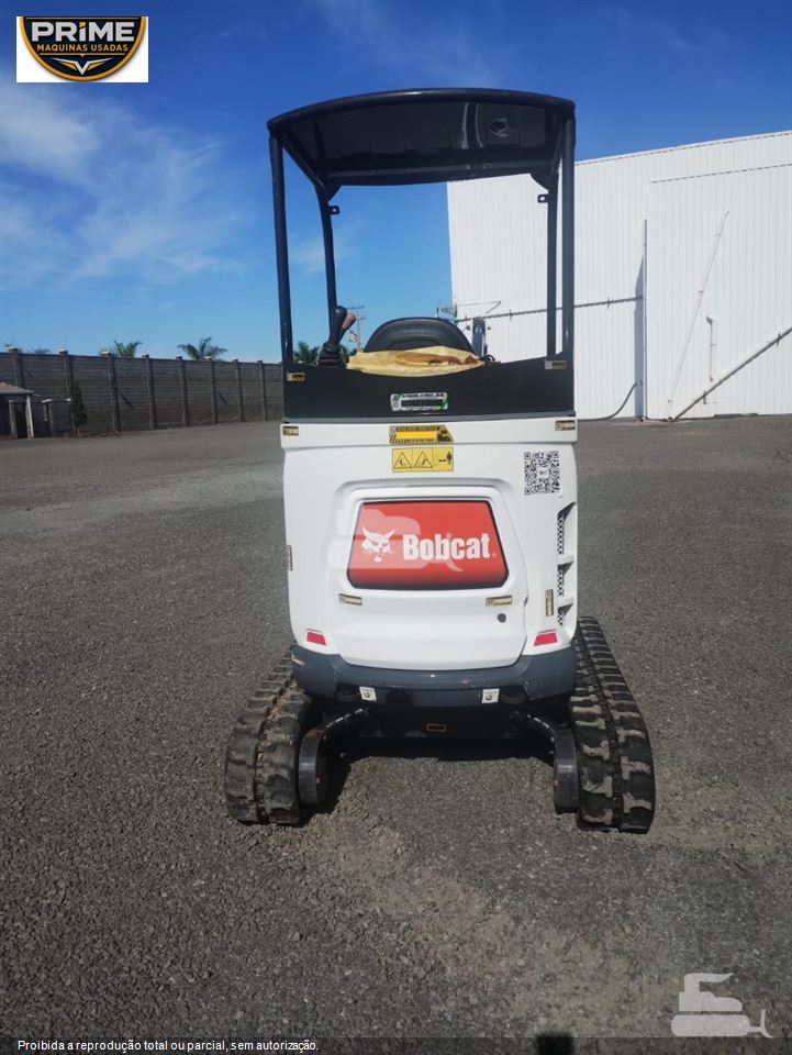 Mini-Escavadeira Bobcat E20