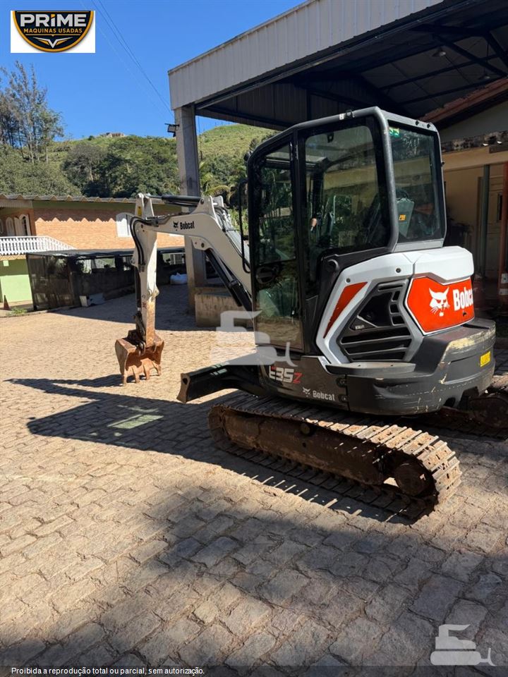 Mini-Escavadeira Bobcat E35z