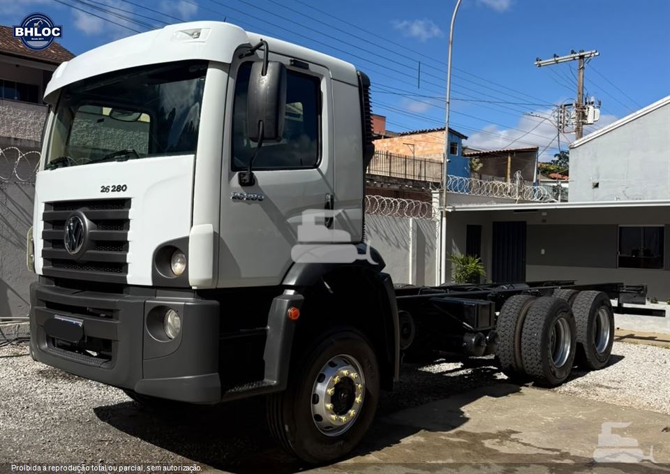 Caminhão Volkswagen 26-280 E Constellation 6x4 2p (diesel)(E5)