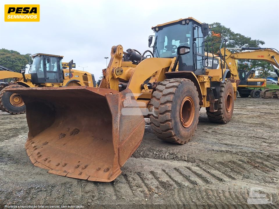Pá Carregadeira Caterpillar 950L